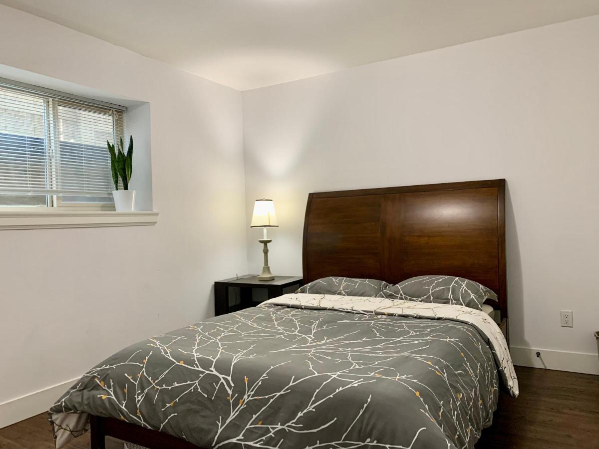 Spacious Burnaby Guest Home Екстер'єр фото